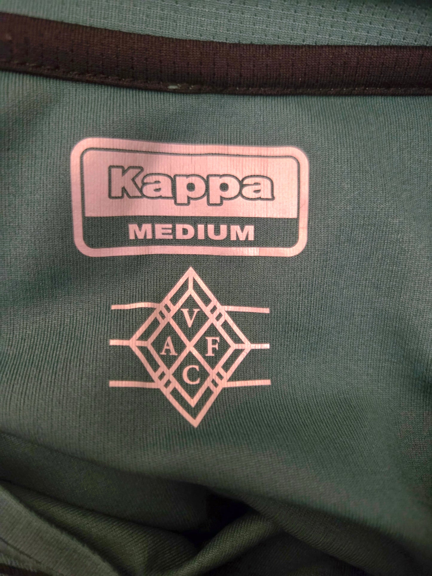 Size Label showing the brand Kappa