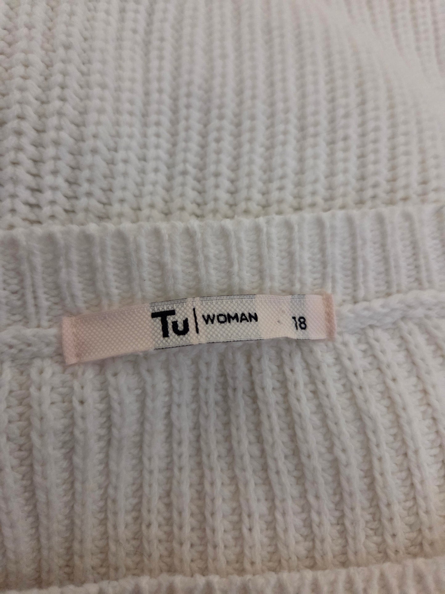 TU Woman Size label