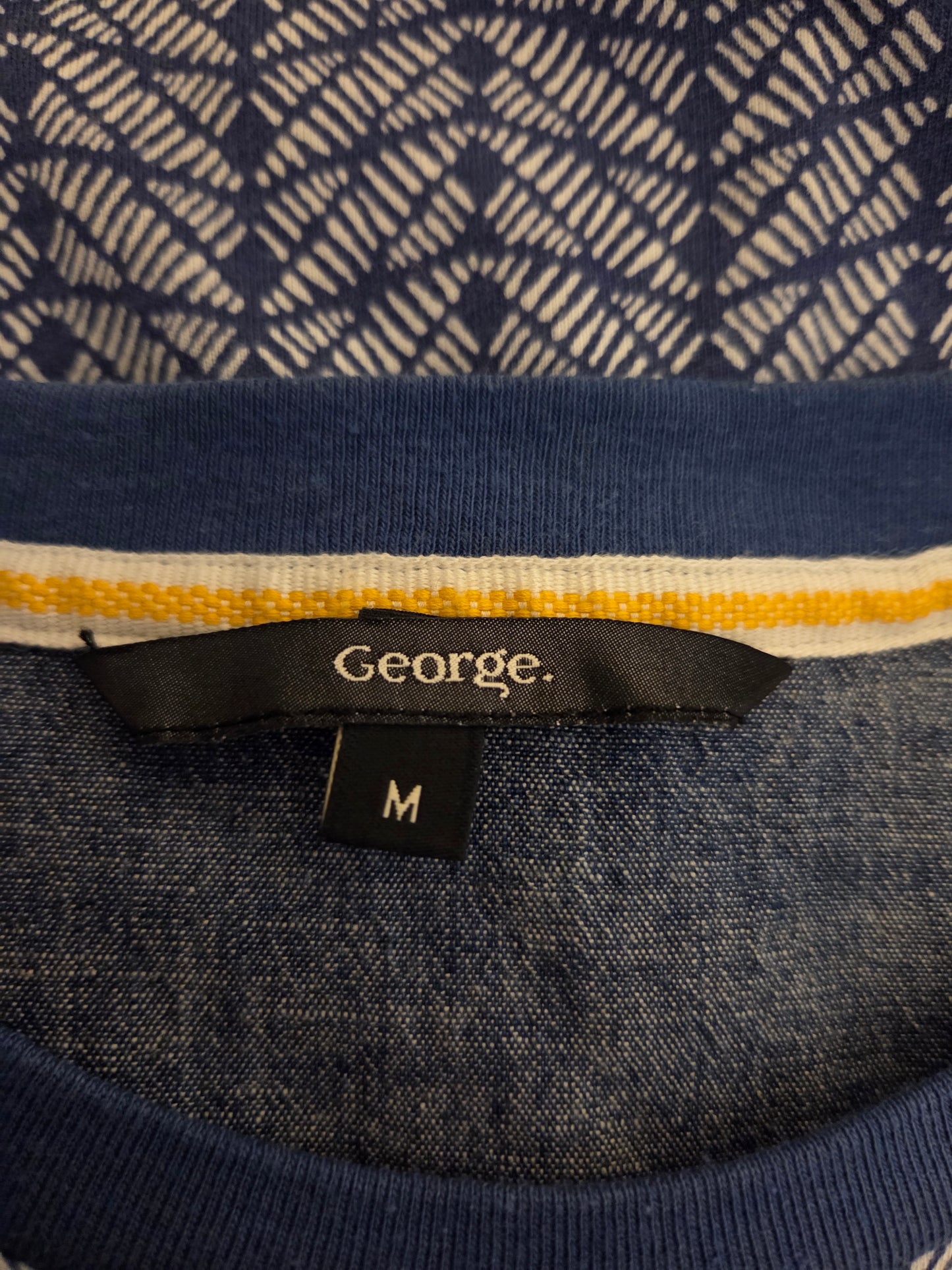George blue & white pattern t-shirt UK medium pre- loved clothing size label