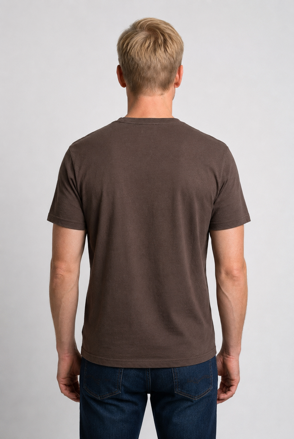 Man wearing a brown t-shirt