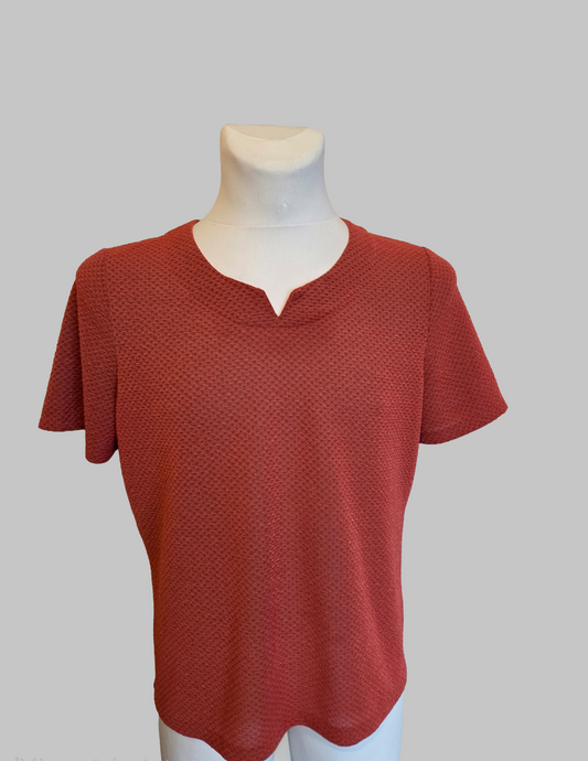 Honor Millburn Textured Rust Short Sleeve Top – Size UK-18