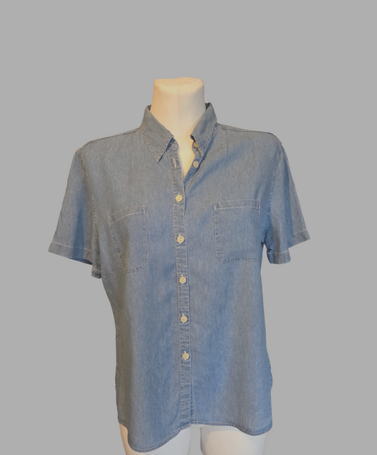 M&S Short Sleeve Button Up Chambray Blue Shirt – Size - UK-14