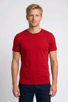 Man wearing a red t-shirt 