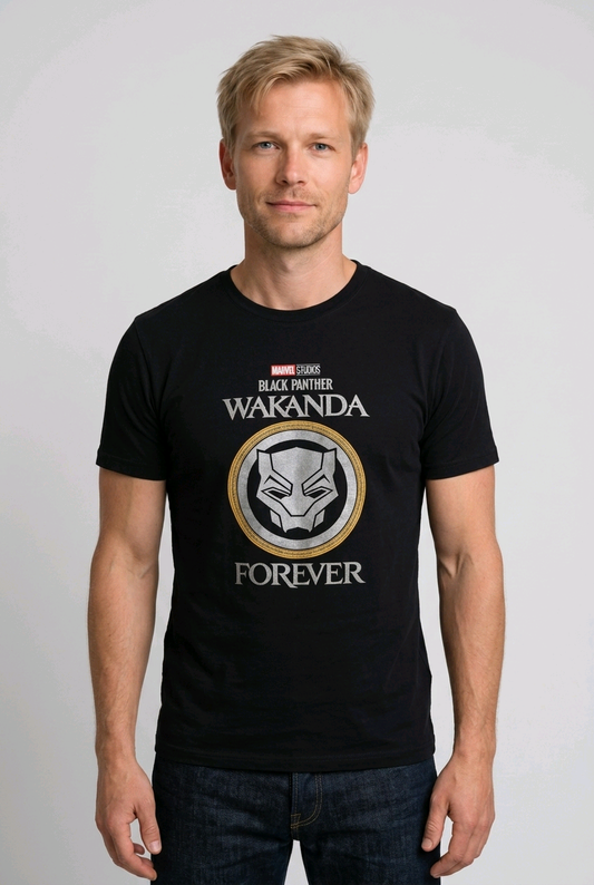 Man wearing a black t shirt