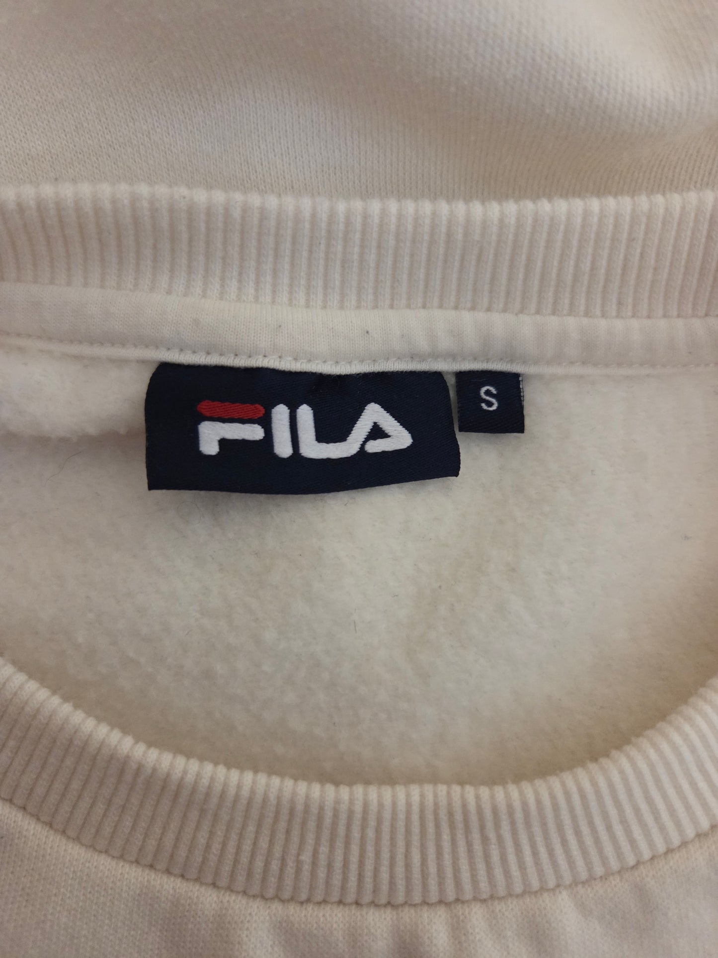 Close-up of a Fila size label 