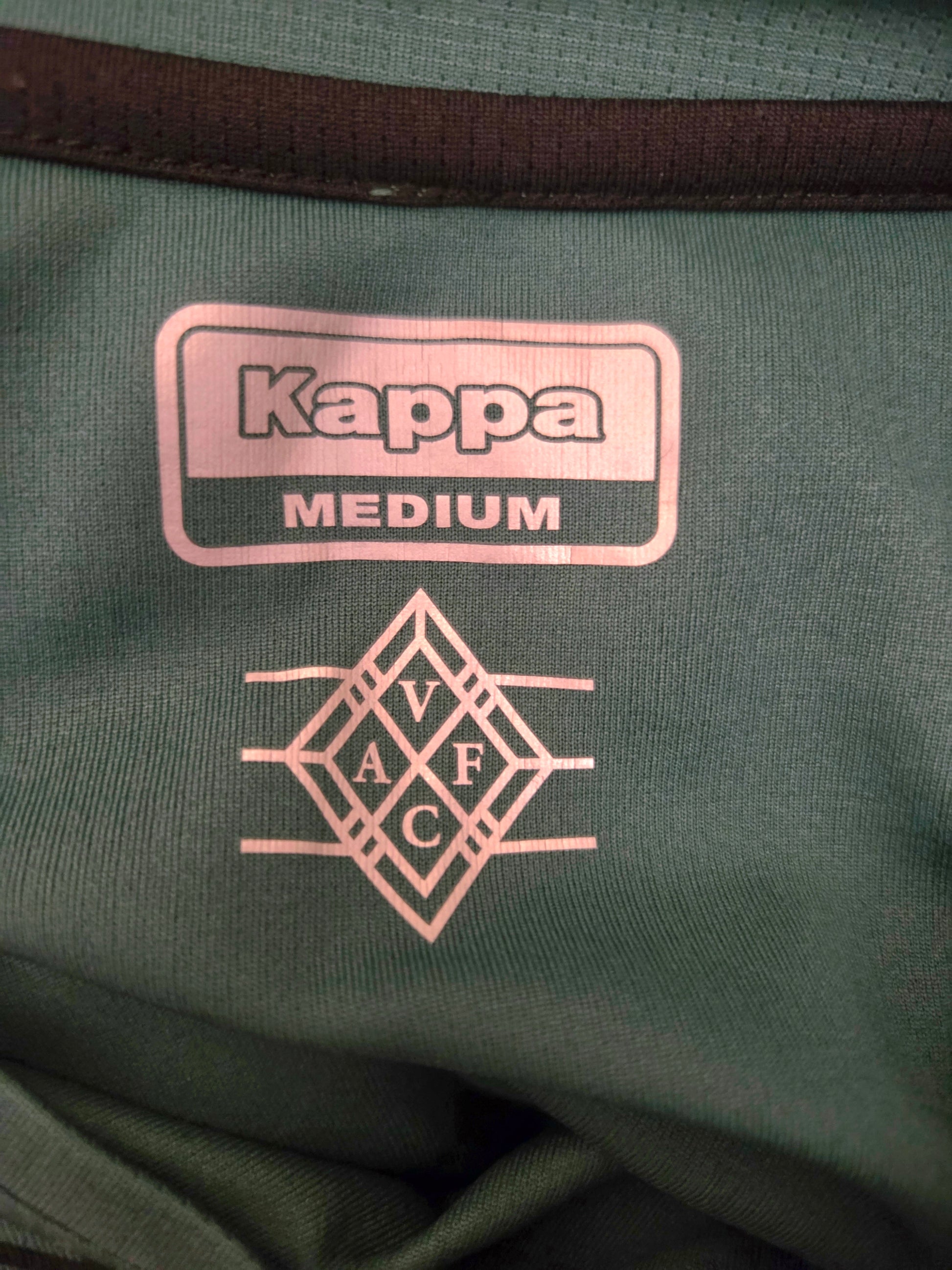 Size Label showing the brand Kappa