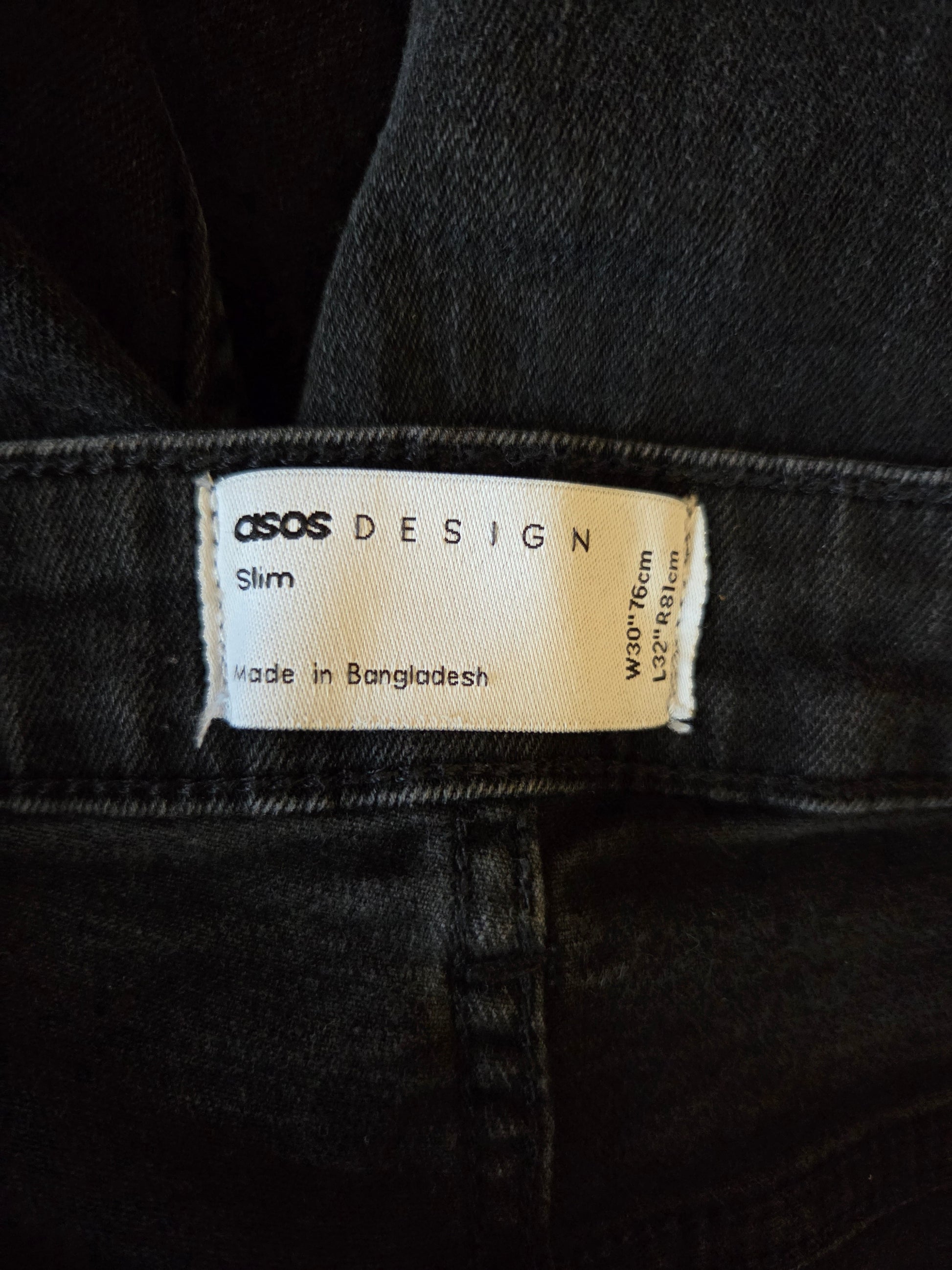 ASOS Design Size label