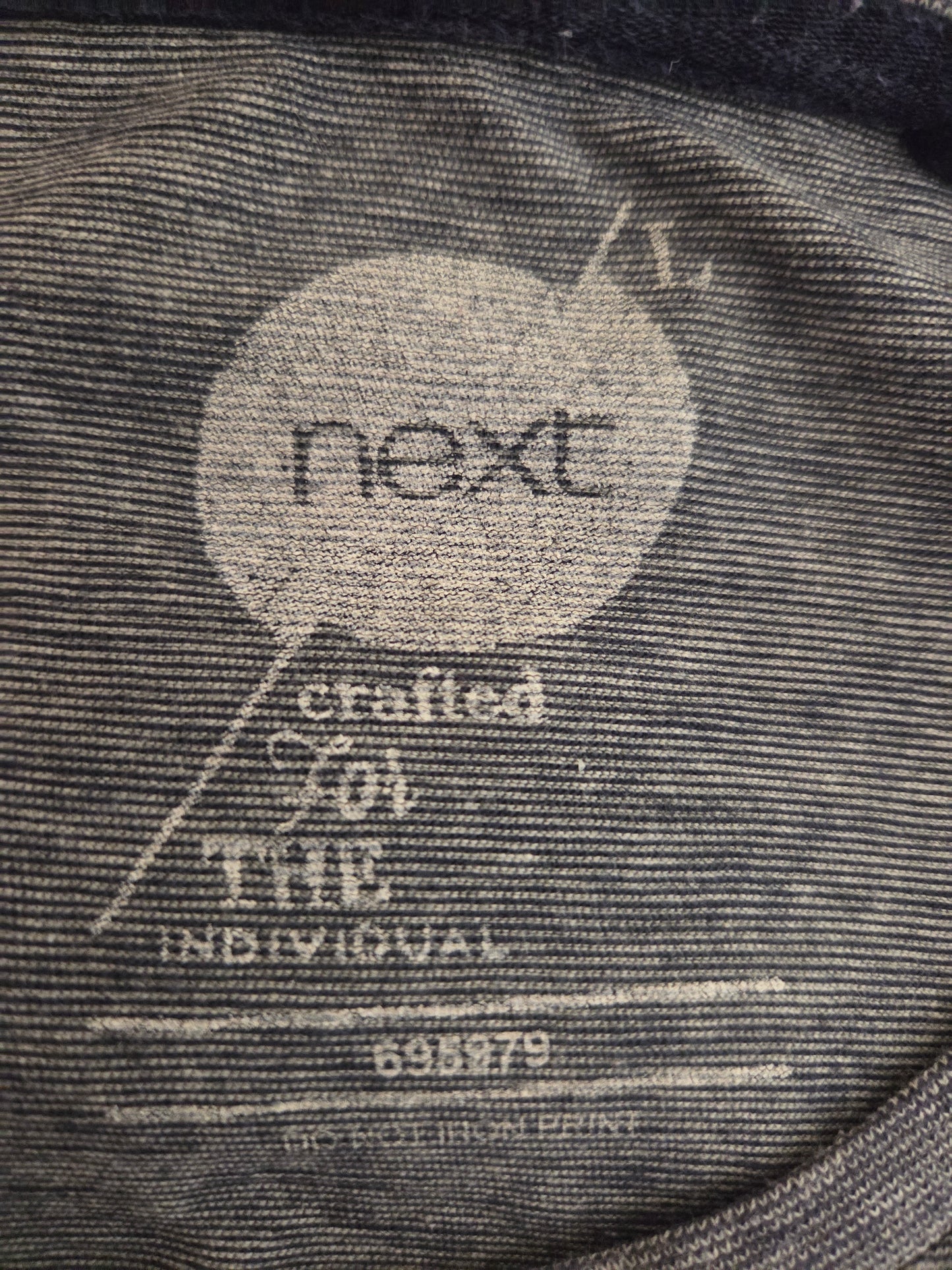 Next size label.