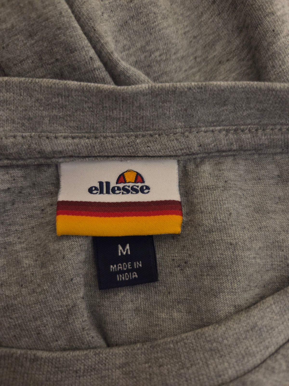 Ellesse size label
