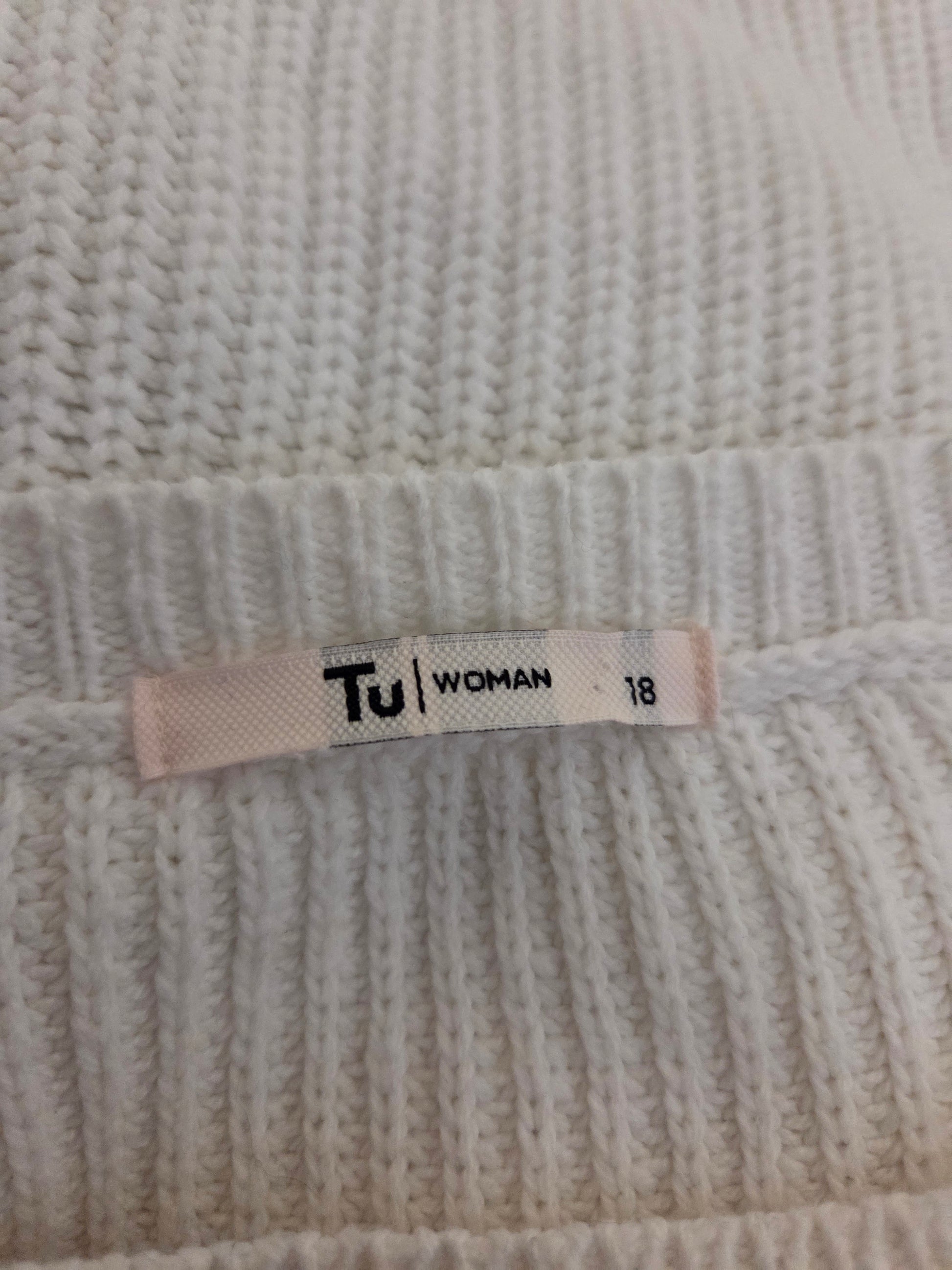 TU Woman Size label