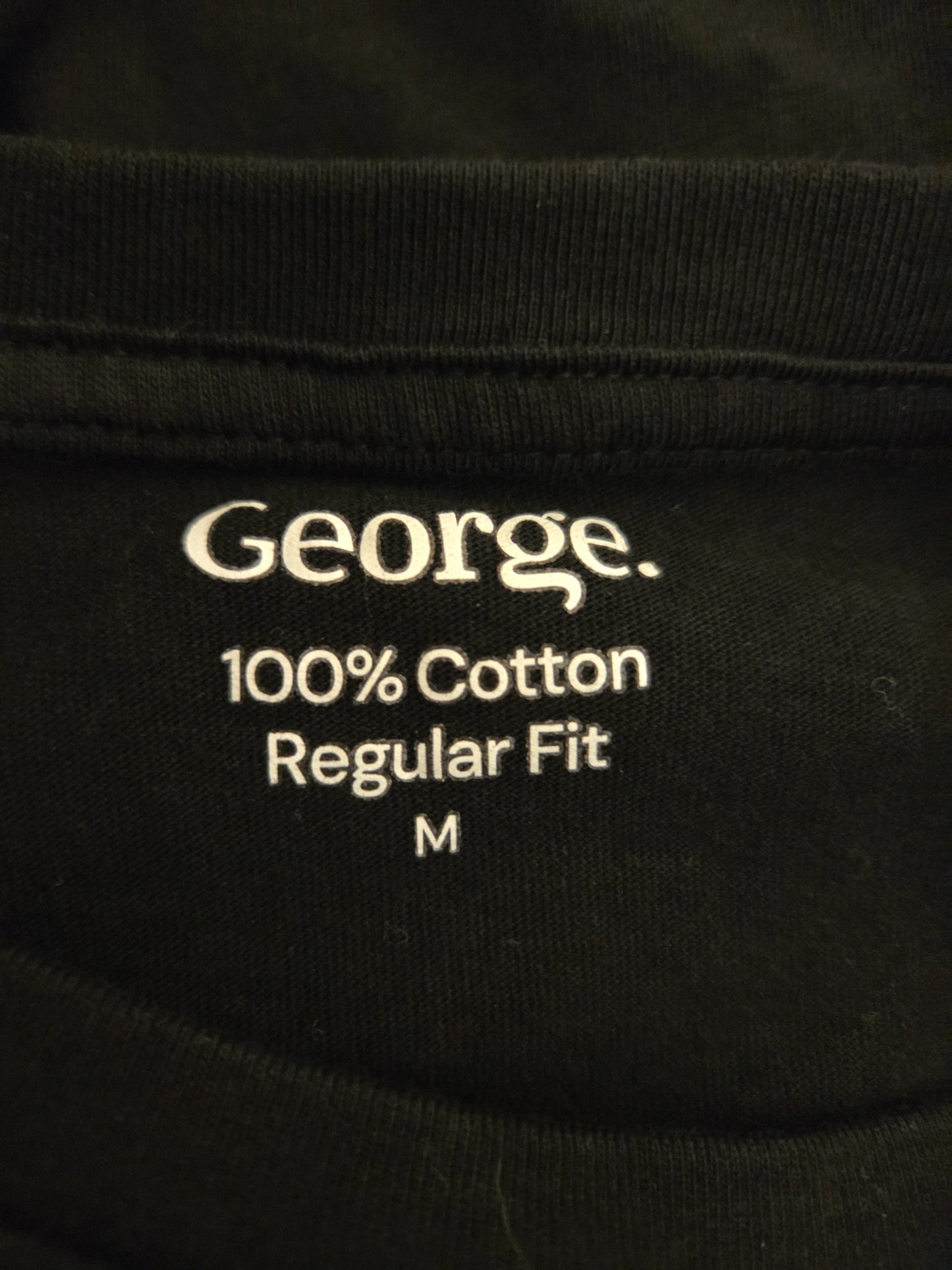 George black t-shirt UK medium pre- loved clothing size