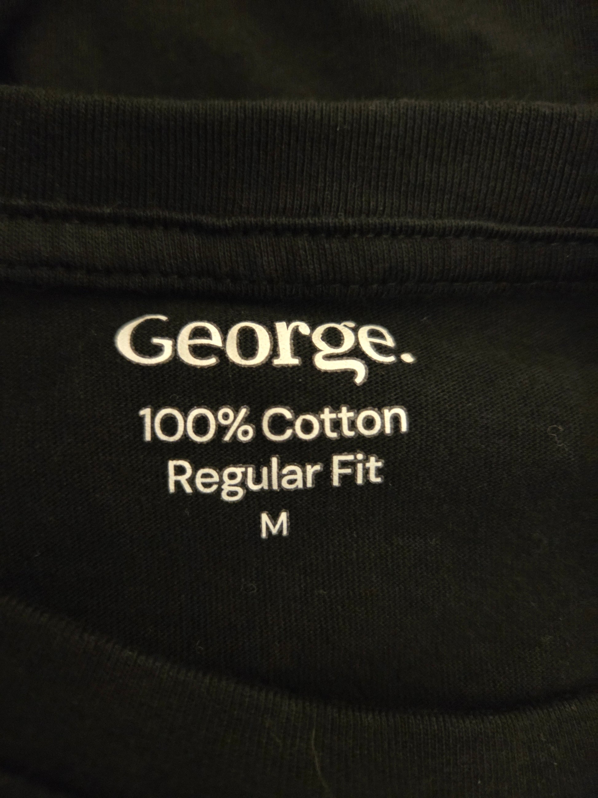 George black t-shirt UK medium pre- loved clothing size