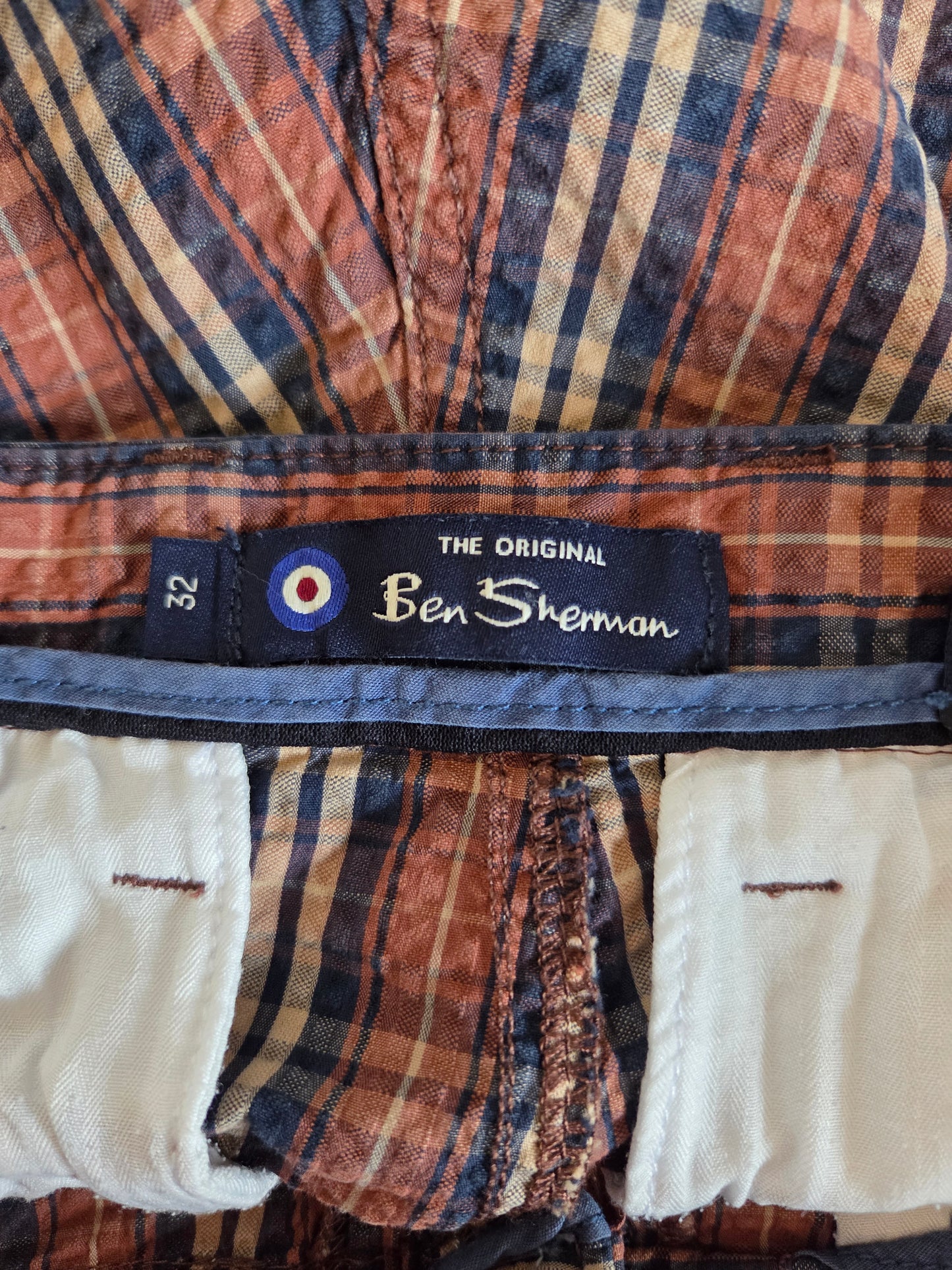Close-up of a Ben Sherman size label