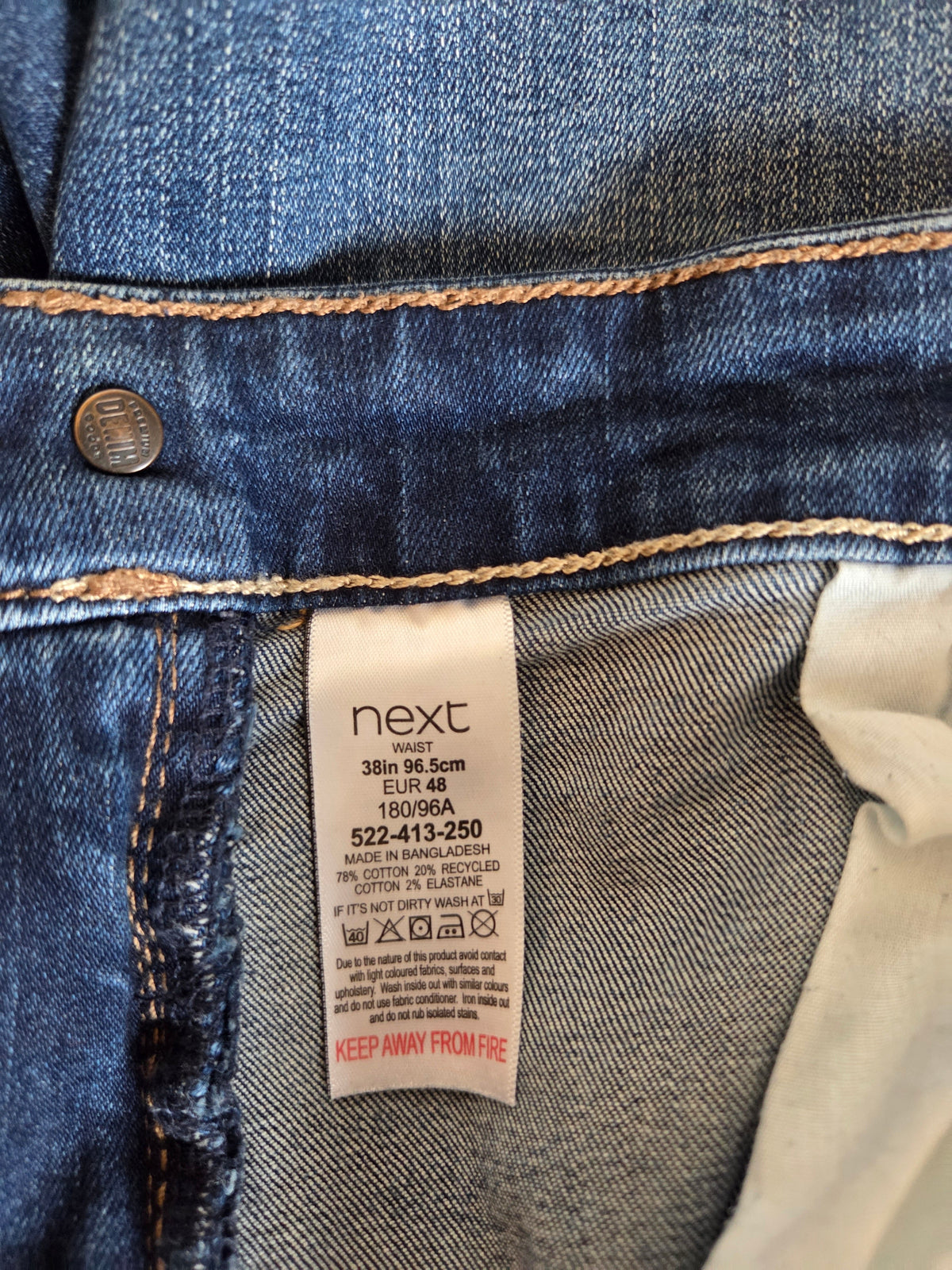 Next size label