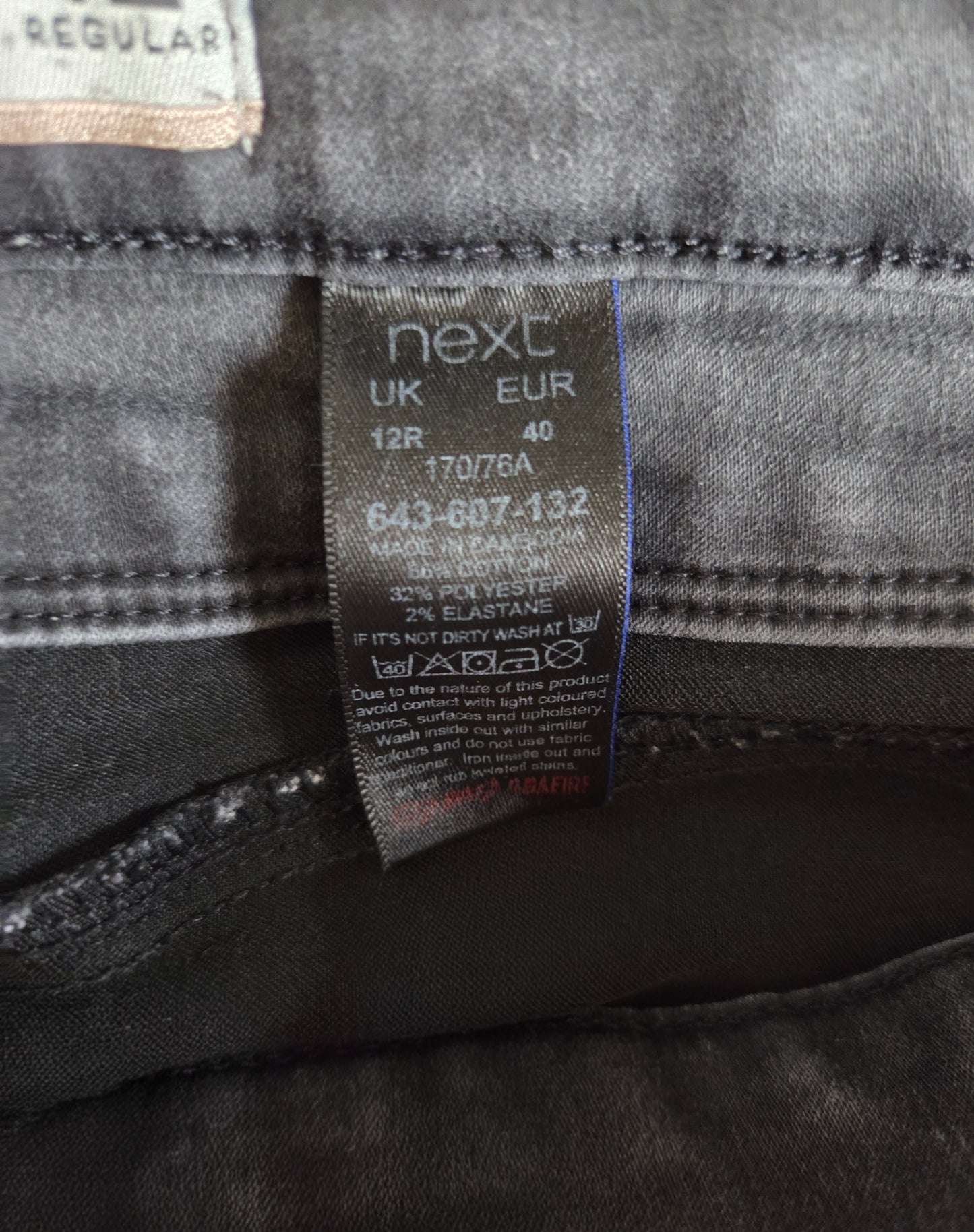 Next size label