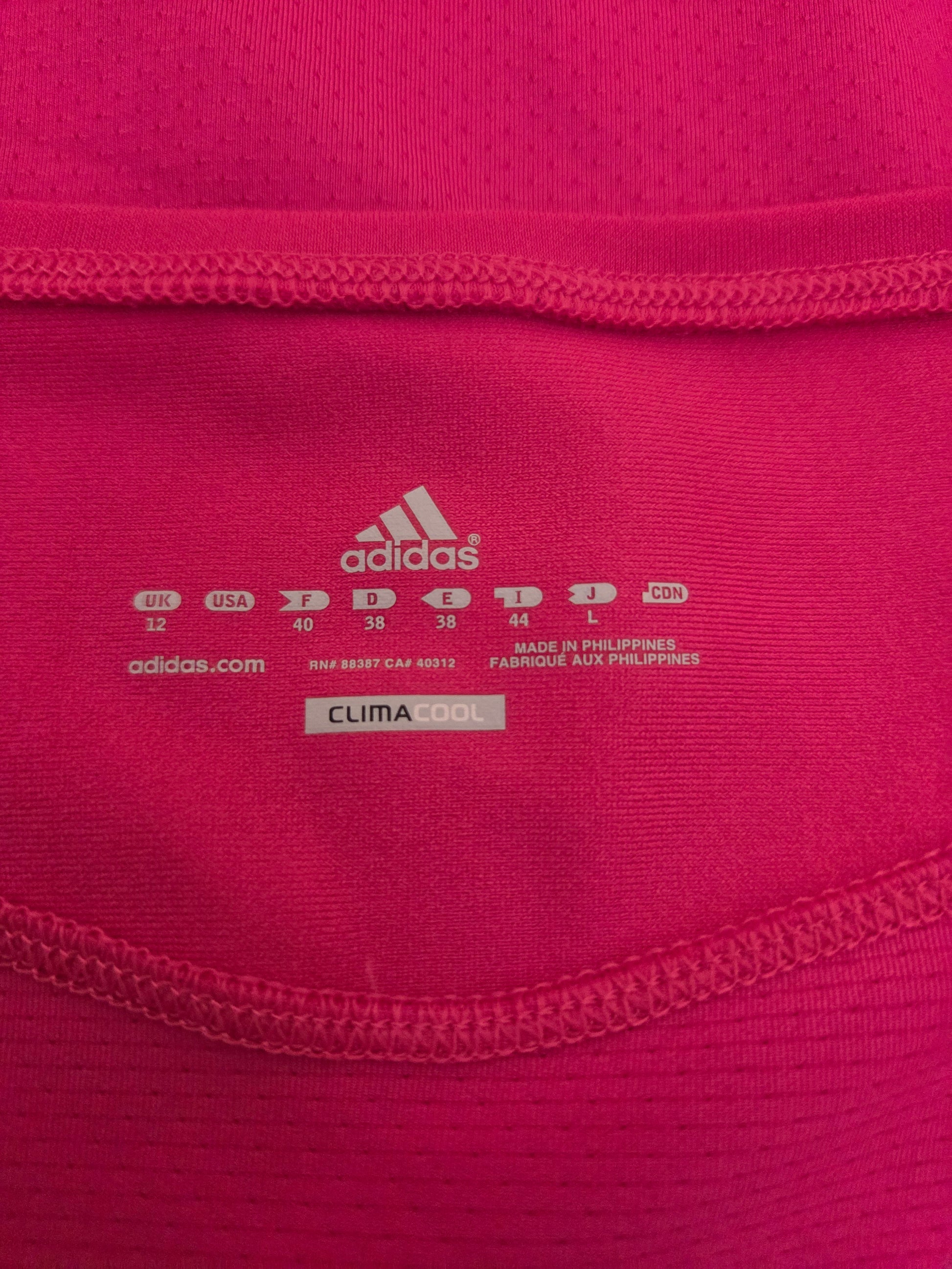 Adidas size label