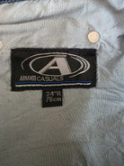 Close-up of a size label sewn Armando Casual W3 L32