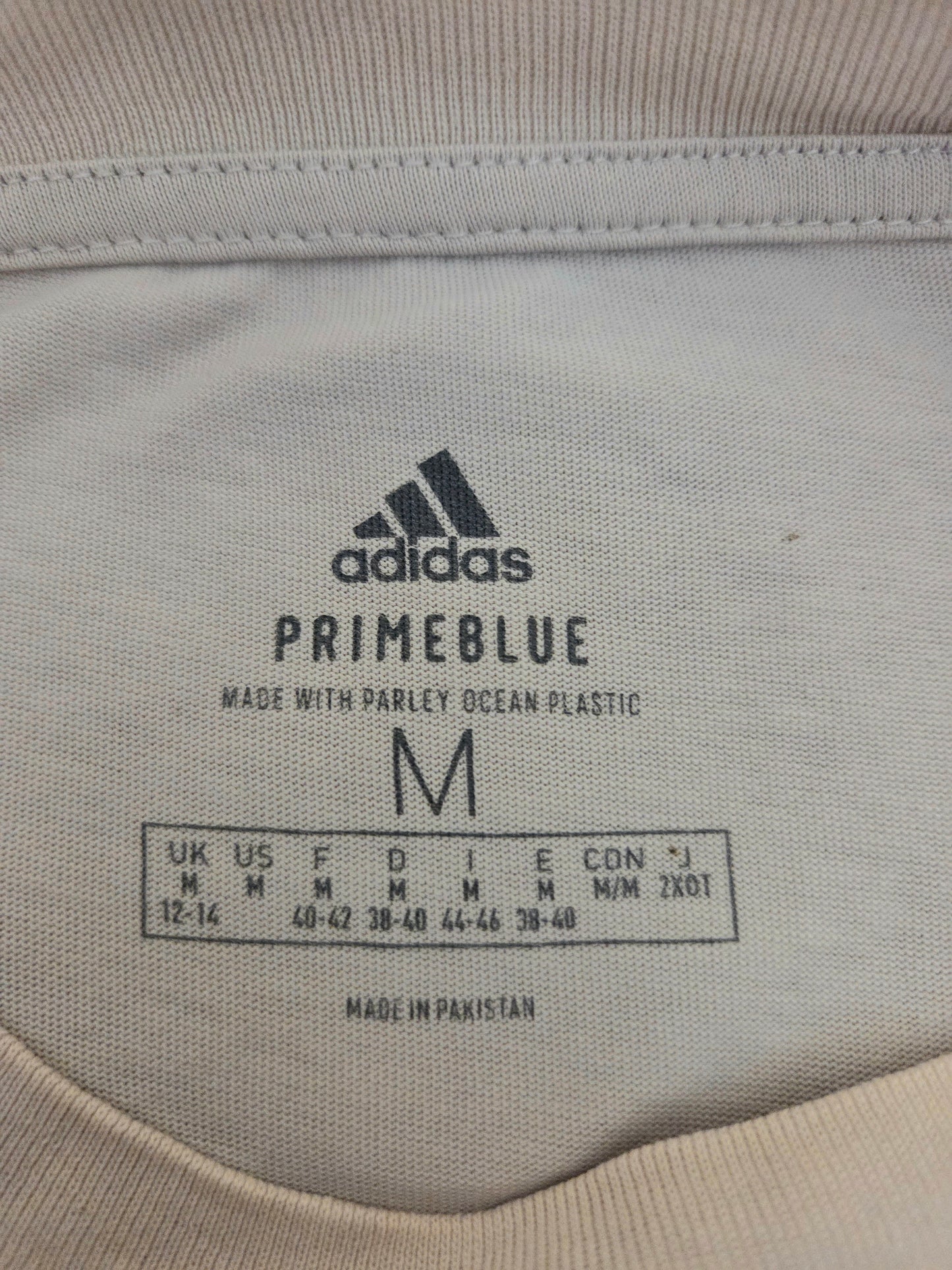 Adidas size Primeblue label 