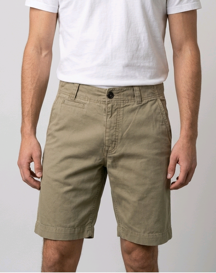 Man wearing beige chino shorts