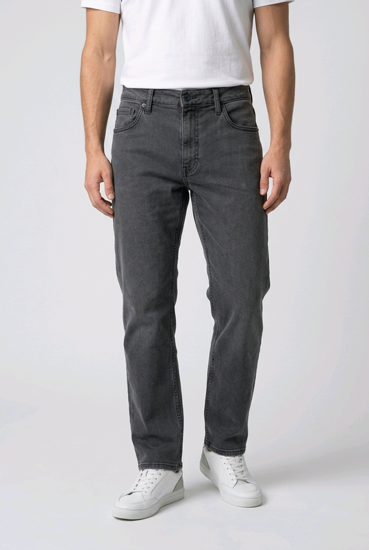 Man wearing Dark grey jeans and a white t shirt